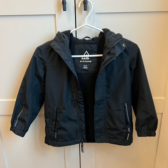 Ripzone Fleece Lined Storm Rain Jacket. - Picture 3 of 6